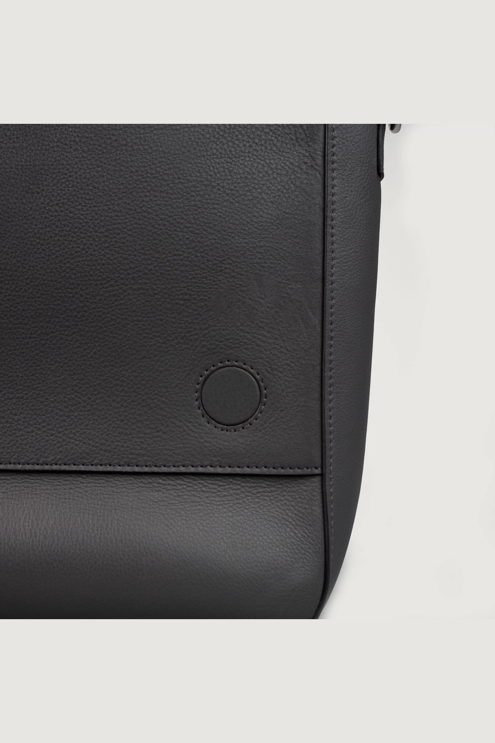 Asli Leather Messenger Bag – Genuine Cowhide Laptop Bag for Men