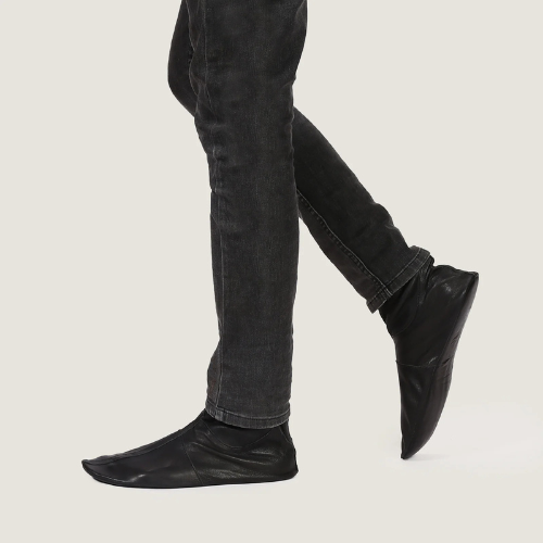 Best Leather Socks for Winter in Pakistan | Genuine Leather Winter Socks